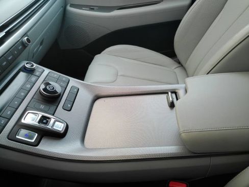 Used 2024 Hyundai Palisade SEL FWD image 41