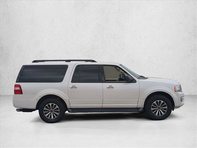 Used 2017 Ford Expedition EL XLT w/ Equipment Group 202A AWD/4WD image 4