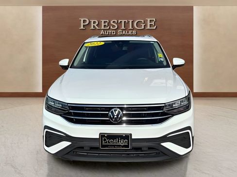 Used 2022 Volkswagen Tiguan SE w/ Panoramic Sunroof Package FWD image 35