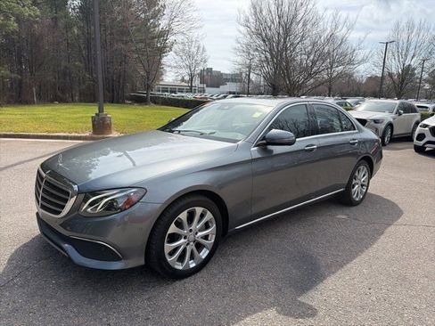 Used 2017 Mercedes-Benz E 300 image 1