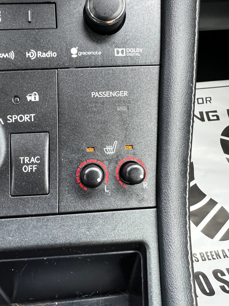 Used 2014 Lexus CT 200h FWD image 24