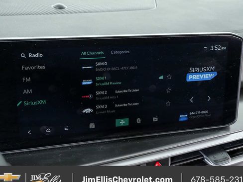 Used 2025 Kia Sorento S image 15