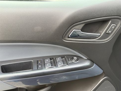 Used 2020 Chevrolet Colorado Z71 image 11