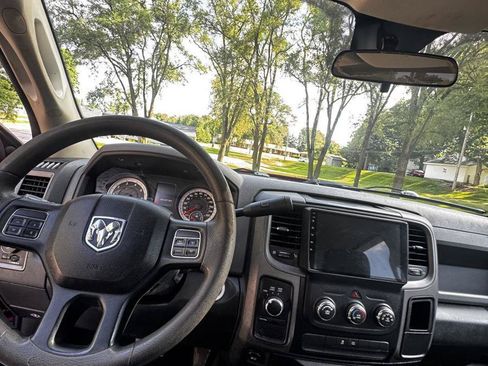Used 2013 RAM 1500 Express AWD/4WD image 7