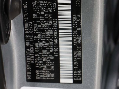 Used 2024 Toyota Camry SE image 30