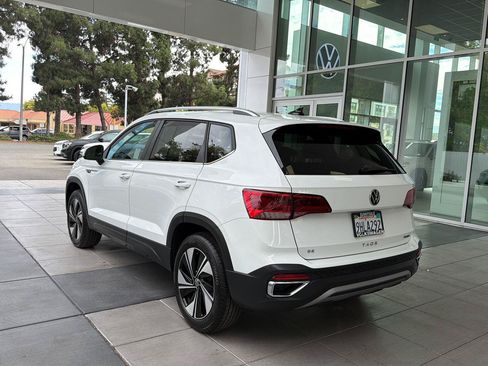 Certified 2023 Volkswagen Taos SE AWD/4WD image 3