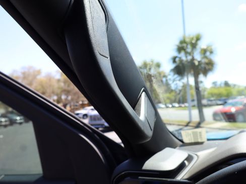 Used 2024 Chevrolet Silverado 1500 ZR2 w/ Technology Package image 42