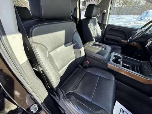 Used 2018 Chevrolet Silverado 1500 LTZ w/ Sport Package image 31