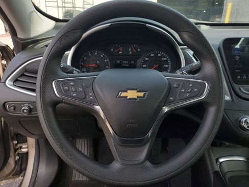 Used 2024 Chevrolet Malibu LT image 16