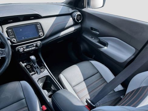 Used 2024 Nissan Kicks SR w/ SR Premium Package FWD image 23