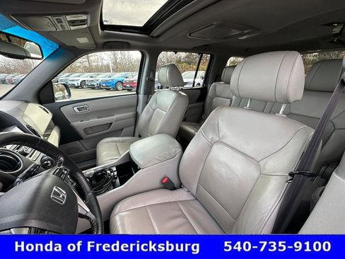 Used 2014 Honda Pilot Touring image 16