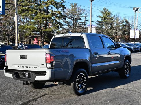 Used 2021 Toyota Tacoma TRD Sport w/ Technology Package image 7