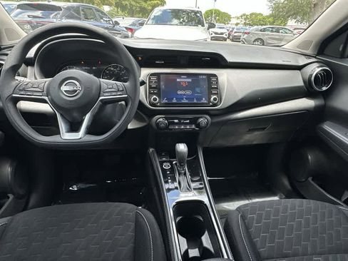 Used 2022 Nissan Kicks SV FWD image 25