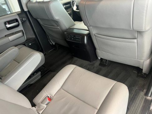 Used 2017 Toyota Sequoia Limited w/ Safety & Convenience Package AWD/4WD image 37