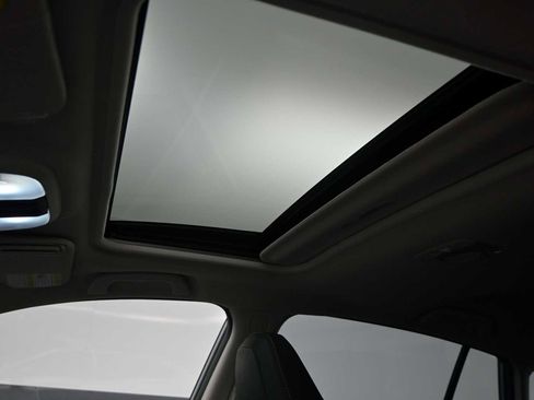 Used 2023 Subaru Crosstrek 2.5i Limited w/ Moonroof Package AWD/4WD image 29