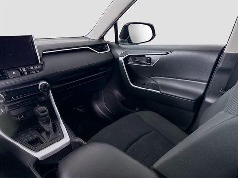 Certified 2024 Toyota RAV4 LE image 21