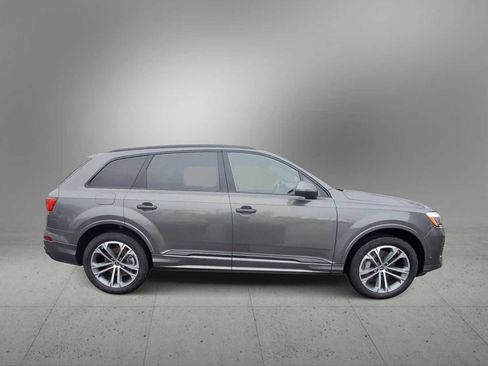 Used 2025 Audi Q7 2.0T Premium w/ Convenience Plus Package image 9