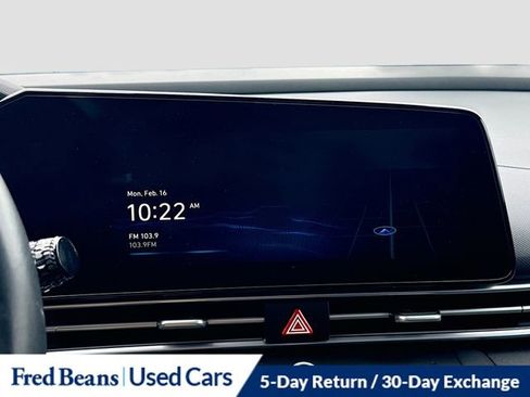 Used 2023 Hyundai Elantra Limited image 15