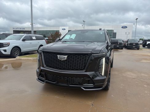 Used 2026 Cadillac Escalade V image 28