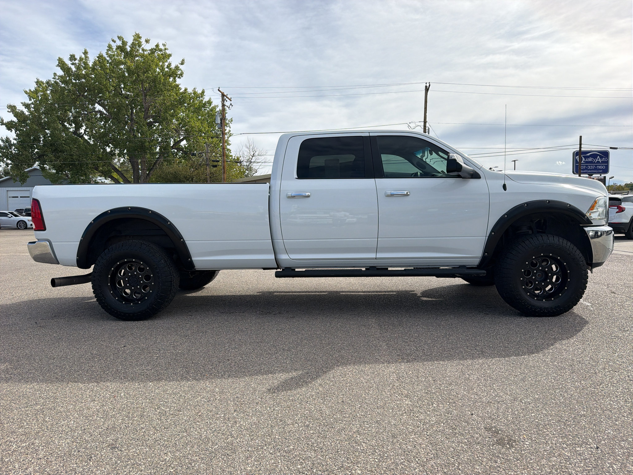Used 2018 RAM 3500 SLT AWD/4WD image 6