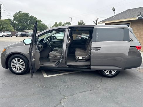Used 2014 Honda Odyssey EX image 11