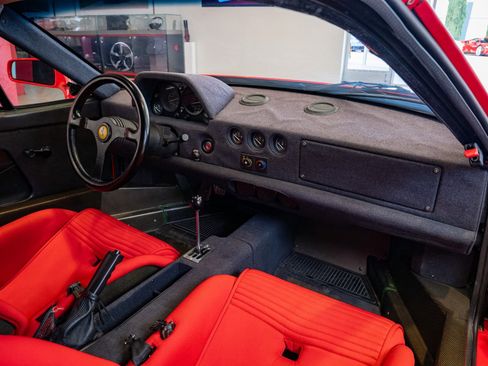 Used 1990 Ferrari F40 image 17