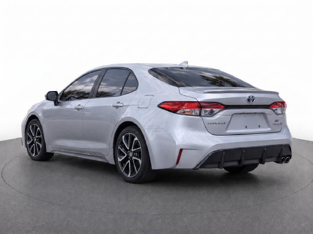 Used 2024 Toyota Corolla SE FWD image 3