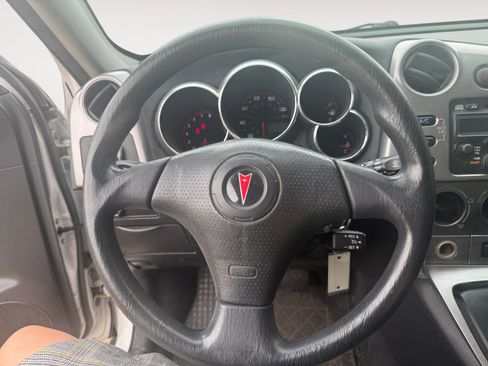 Used 2007 Pontiac Vibe w/ Preferred Package FWD image 12