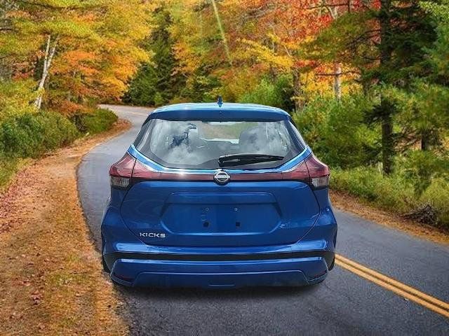 Certified 2023 Nissan Kicks S FWD image 5