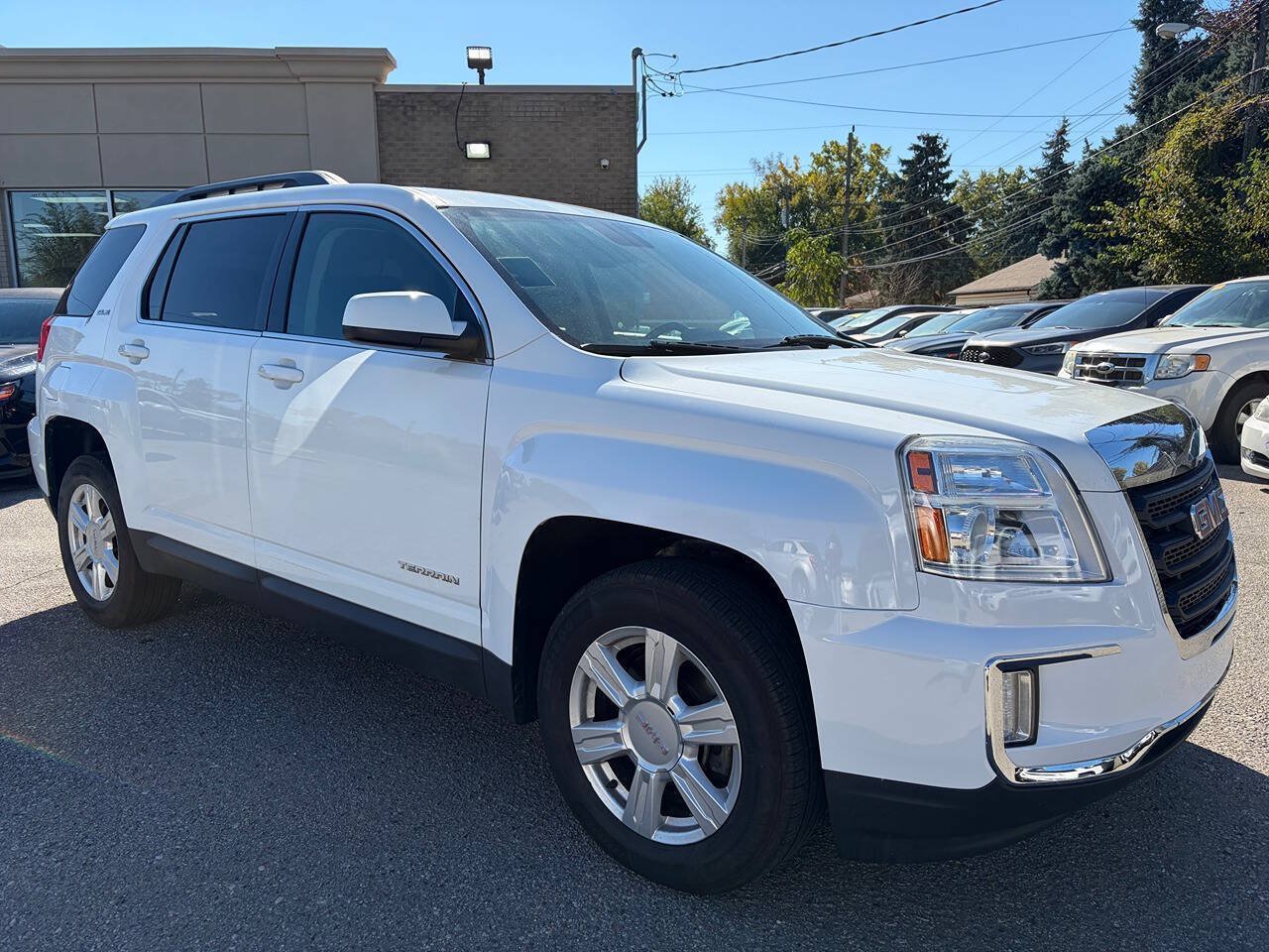 Used 2016 GMC Terrain SLE w/ Convenience Package AWD/4WD image 3