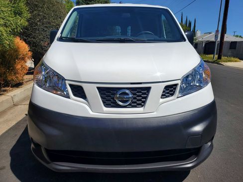 Used 2018 Nissan NV200 S image 5