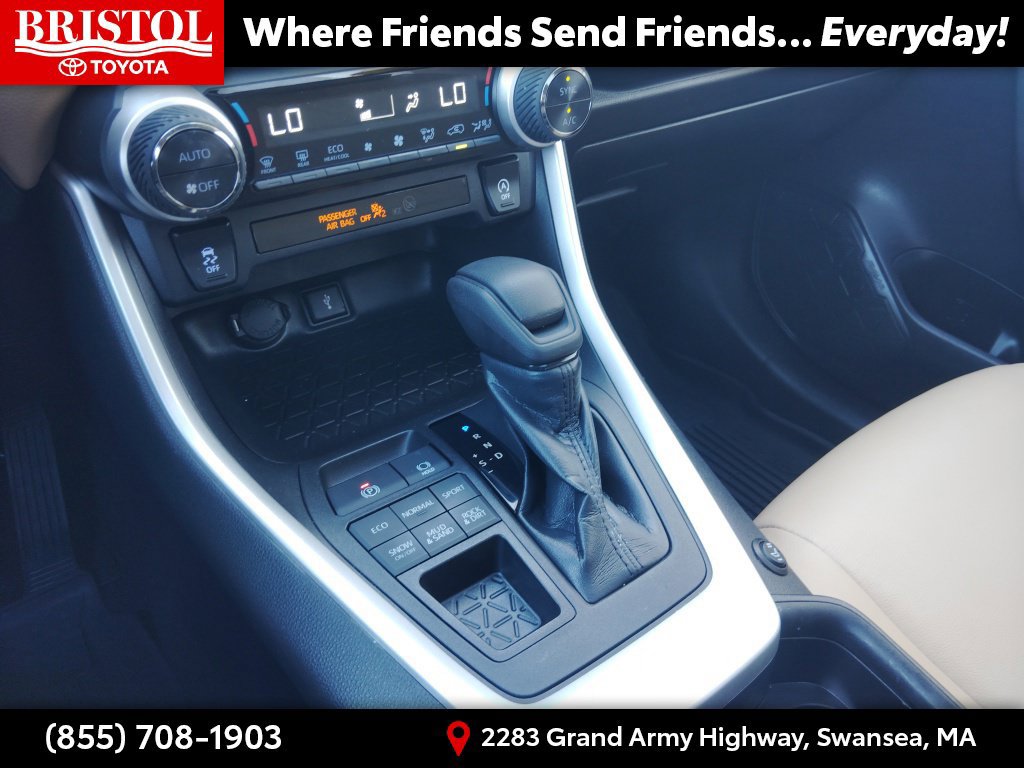 Used 2021 Toyota RAV4 XLE w/ Convenience Package AWD/4WD image 26