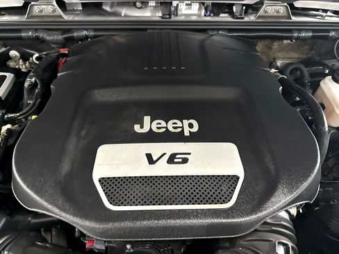 Used 2015 Jeep Wrangler Unlimited Sport w/ Quick Order Package 24S image 65