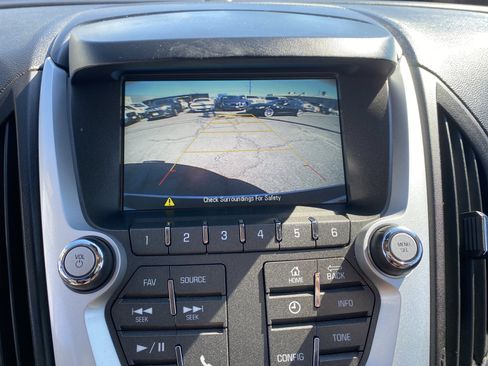 Used 2017 Chevrolet Equinox LT FWD image 21