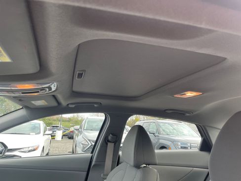 Used 2025 Hyundai Elantra SEL image 28