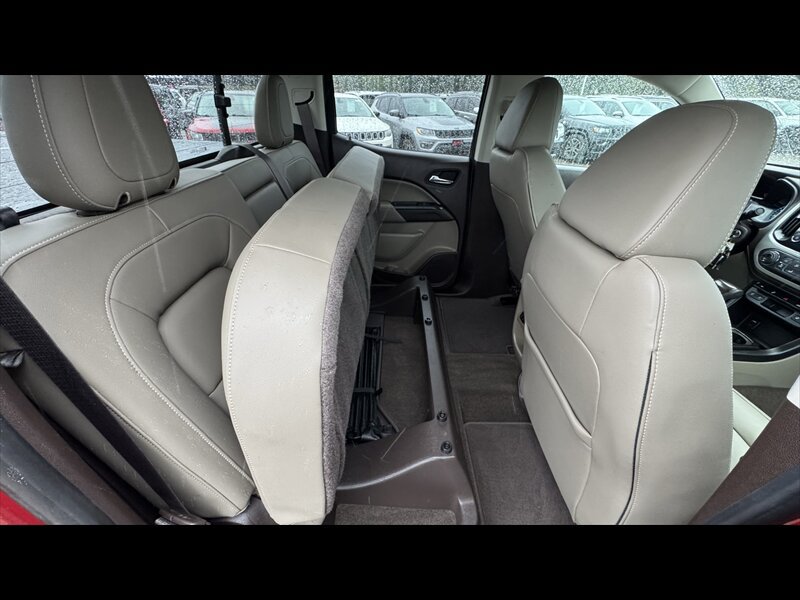 Used 2017 GMC Canyon SLT w/ Driver Alert Package AWD/4WD image 13