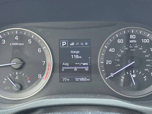 Used 2018 Hyundai Tucson Value w/ Cargo Package AWD/4WD image 12