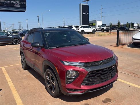 Used 2021 Chevrolet TrailBlazer RS w/ Convenience Package FWD image 1
