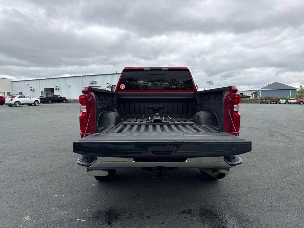 Used 2021 Chevrolet Silverado 3500 LT w/ All Star Edition AWD/4WD image 17