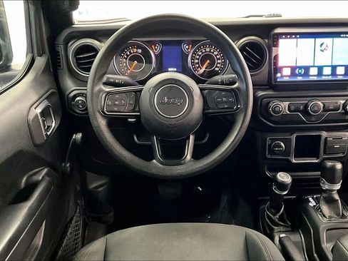 Used 2020 Jeep Gladiator Sport w/ Trailer Tow Package image 4