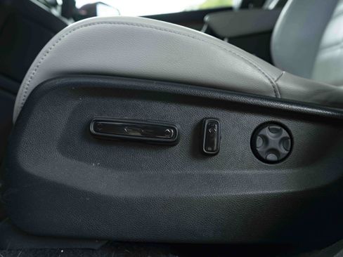 Used 2019 Honda CR-V EX-L image 39