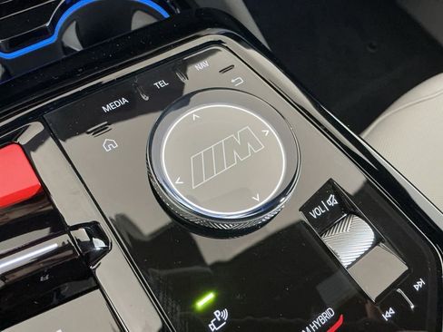 New 2026 BMW M5 w/ Executive Package image 13