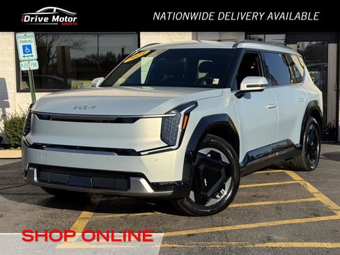 Used 2024 Kia EV9 Land image 1