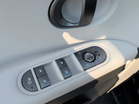 New 2026 Hyundai Ioniq 5 SEL image 32