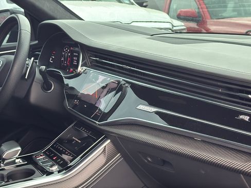 Used 2022 Audi RS Q8 image 28