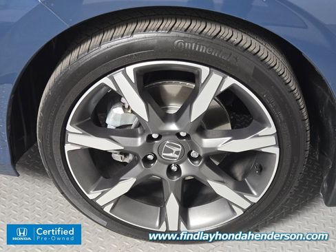 Certified 2025 Honda Civic Sport Touring image 9