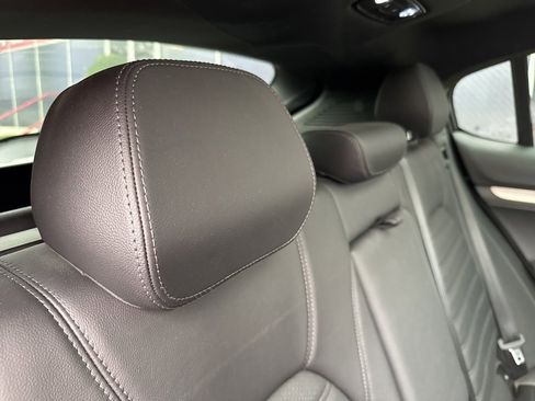 Used 2022 Alfa Romeo Stelvio Veloce image 59