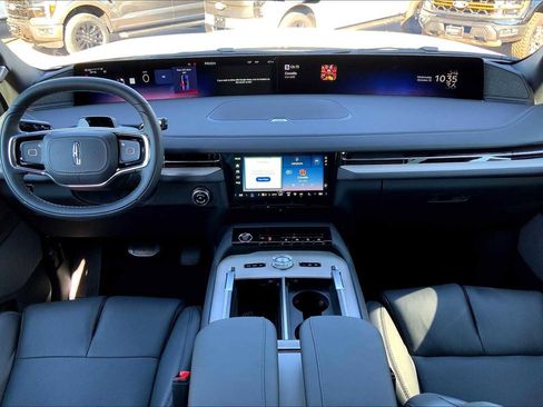 New 2025 Lincoln Navigator Reserve w/ Jet Appearance Package image 5