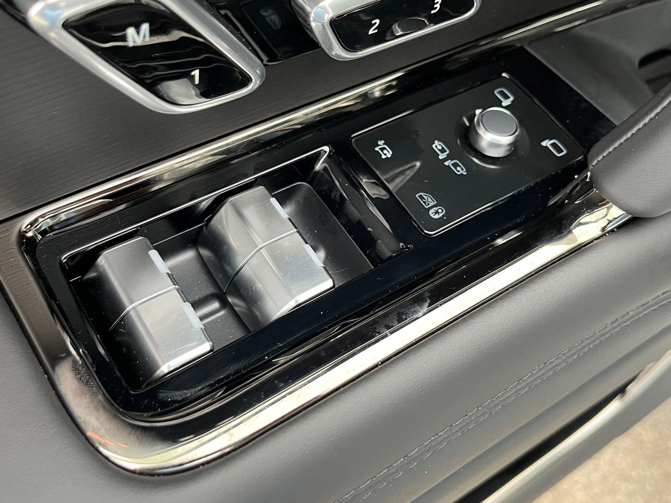 New 2026 Land Rover Range Rover Sport SE AWD/4WD image 30