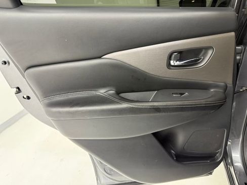 Used 2021 Nissan Murano SV FWD image 35